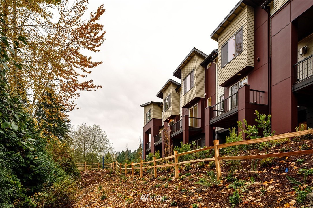 626 238th Street Southeast, Unit B Bothell, WA 98021 - Photo 2 of 23