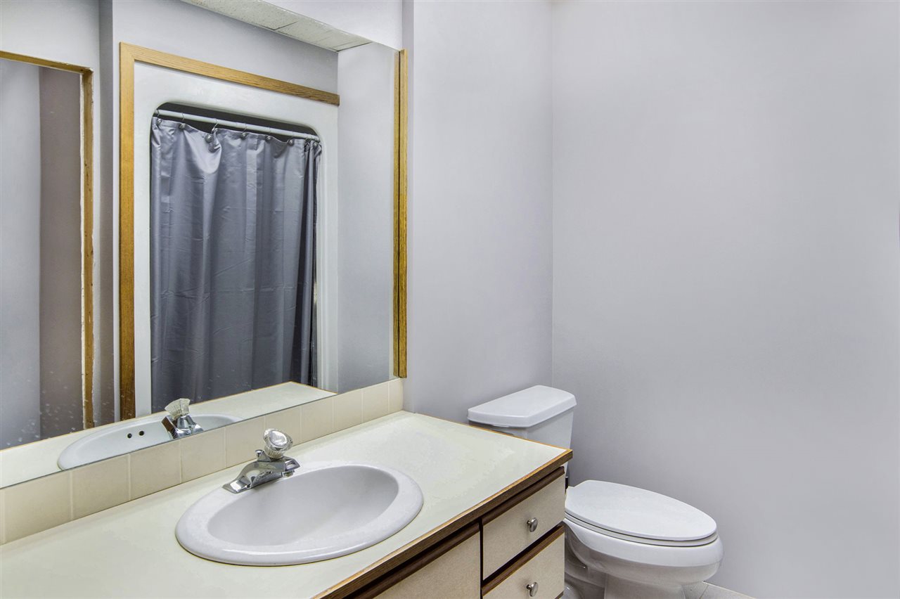 5340 Elm Valley Road Suttons Bay, MI 49682 - Photo 26 of 40 1860699-25.JPG