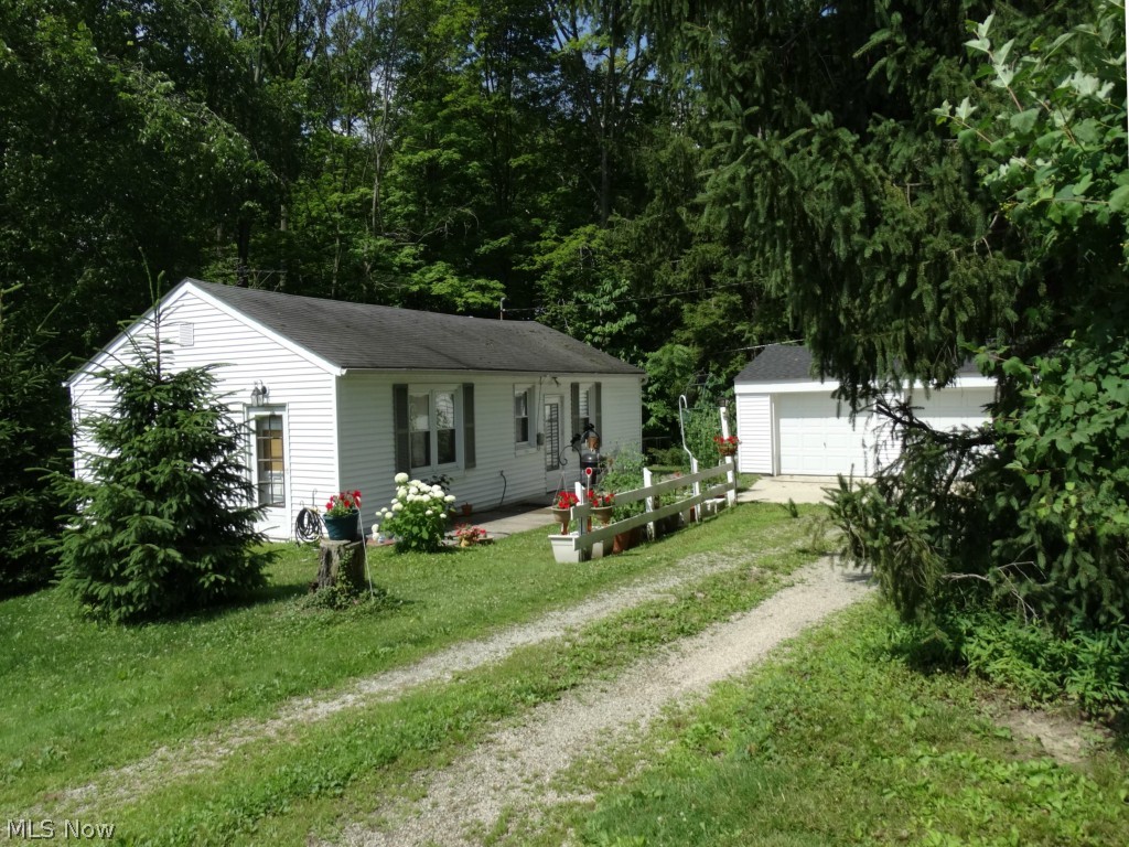 11748 Webster Road Strongsville, OH 44136 - Photo 16 of 25 Gallery Image 16