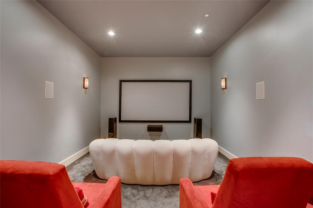 48 Ash Bluff Lane Dallas, TX 75248 - Photo 10 of 40 a bedroom with a bed and window