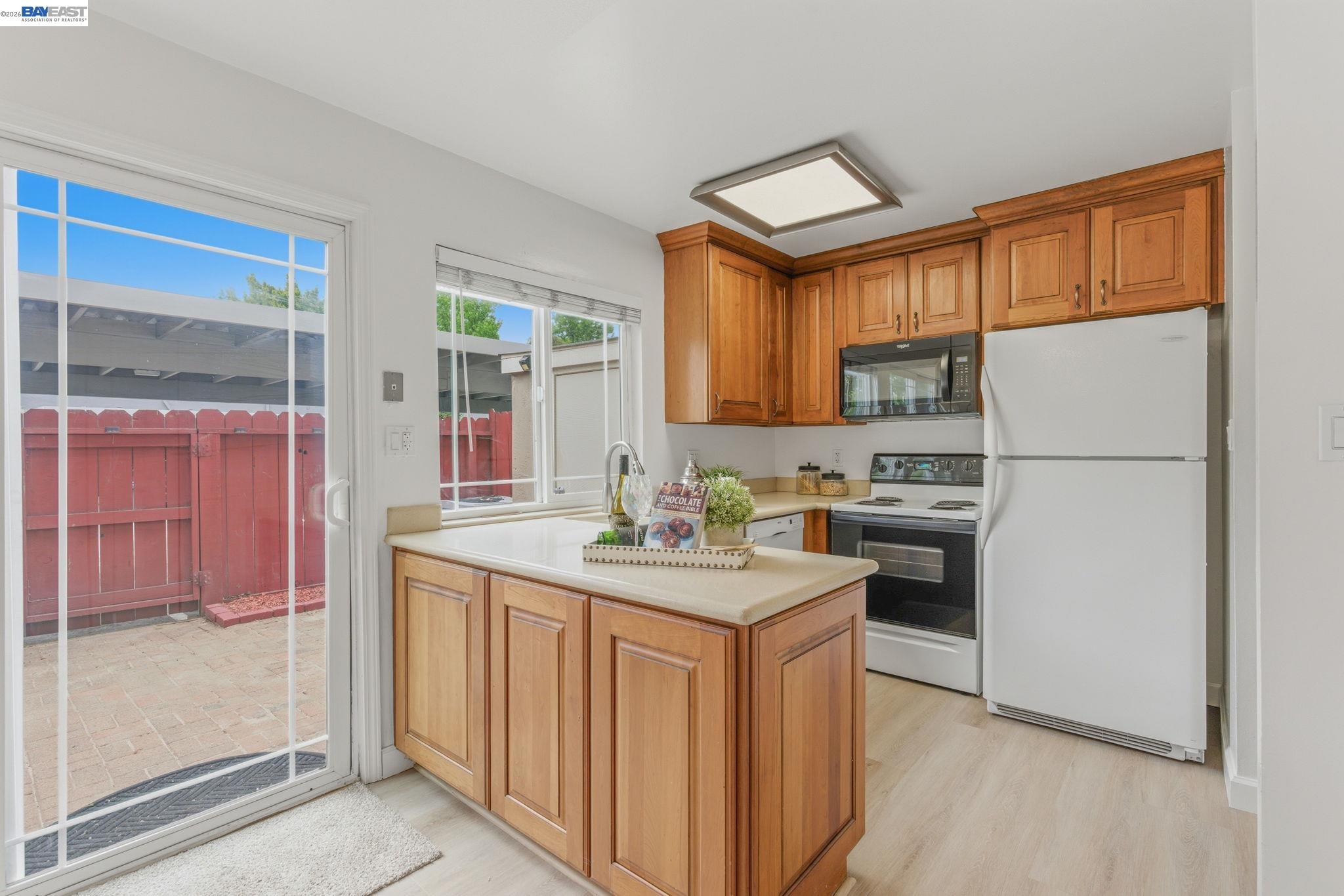 4609 Ithaca Way Pleasanton, CA 94588 - Photo 12 of 28