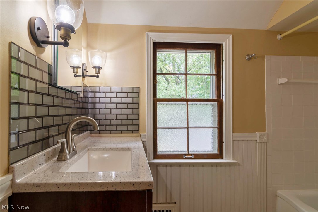 4899 Anderson Road Cleveland, OH 44124 - Photo 17 of 25