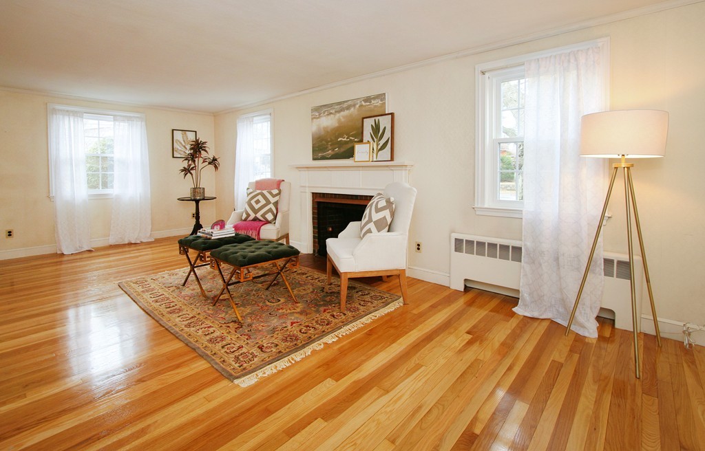 26 Morrison Road Wakefield, MA 01880 - Photo 3 of 30 Gallery Image 3