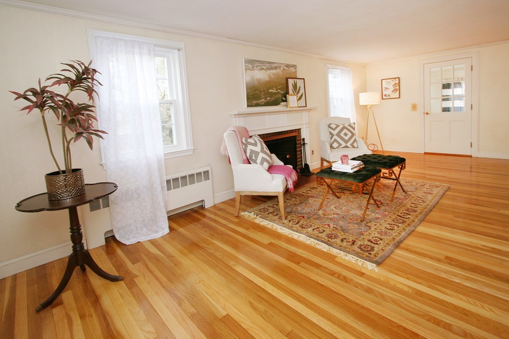 26 Morrison Road Wakefield, MA 01880 - Photo 4 of 30 Gallery Image 4