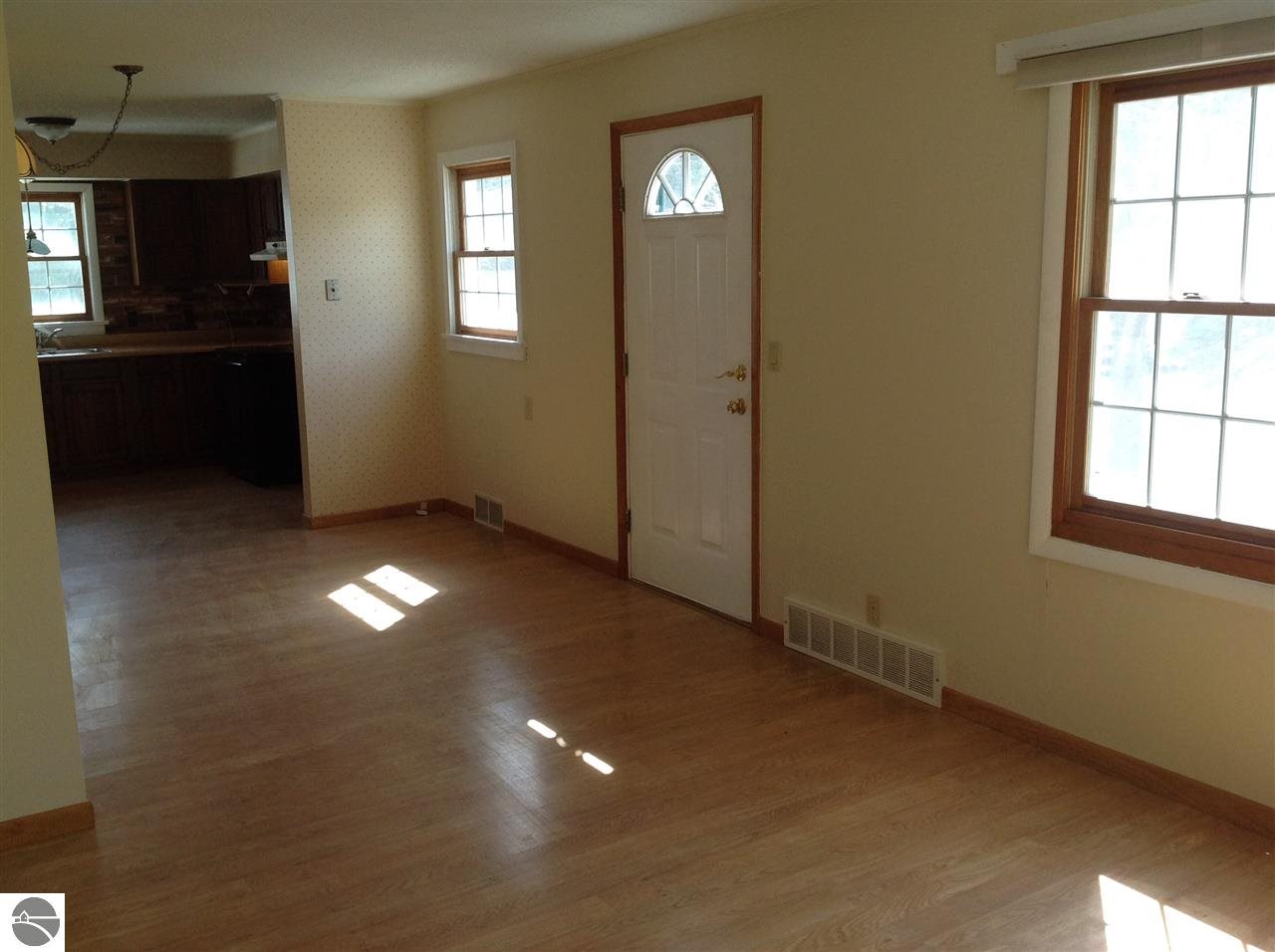 884 High Lake Road Traverse City, MI 49696 - Photo 13 of 35 1788346-12.JPG