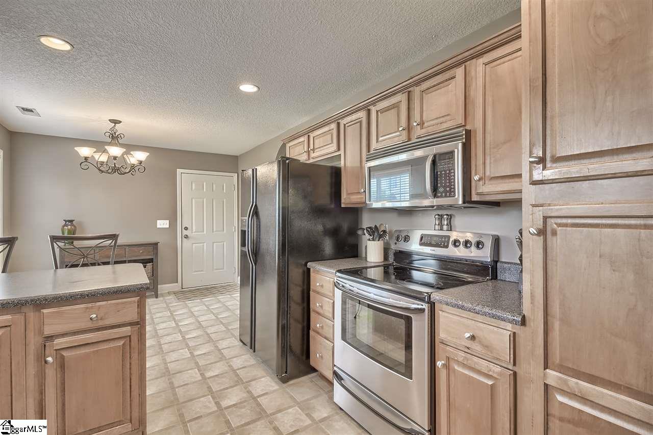 122 Spindleback Way Greer, SC 29651 - Photo 12 of 36