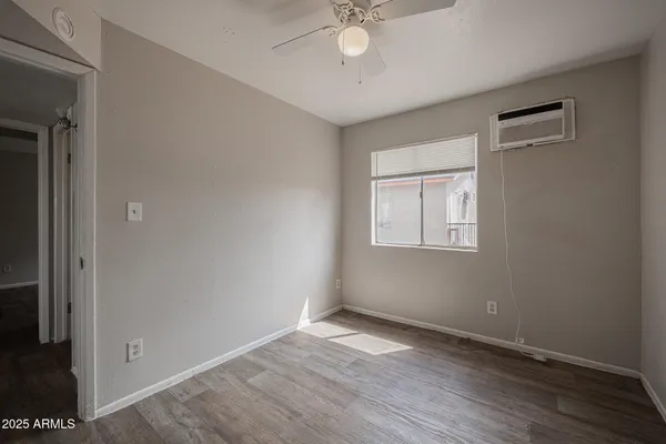 $895 | 622 North 30th Place, Unit 4, Phoenix, AZ 85008