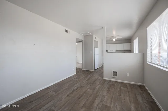 $895 | 622 North 30th Place, Unit 4, Phoenix, AZ 85008