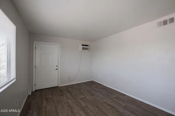 $895 | 622 North 30th Place, Unit 4, Phoenix, AZ 85008