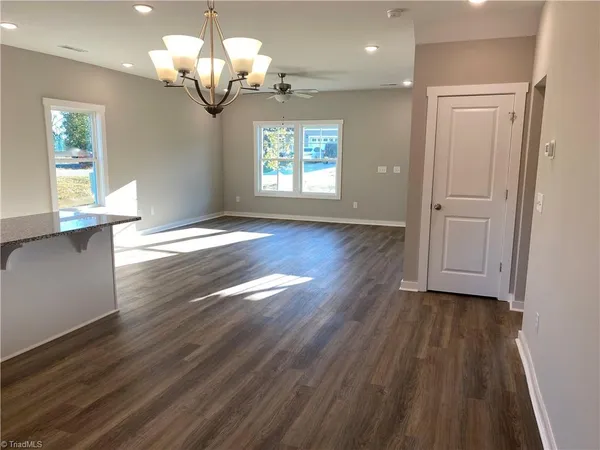 $318,999 | 1016 Fairfield Drive, Yadkinville, NC 27055