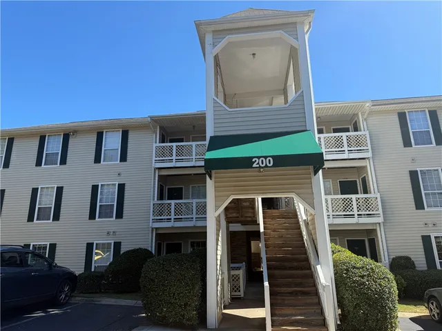 $215,000 | 102 Calhoun Street, Unit 221, Clemson, SC 29631
