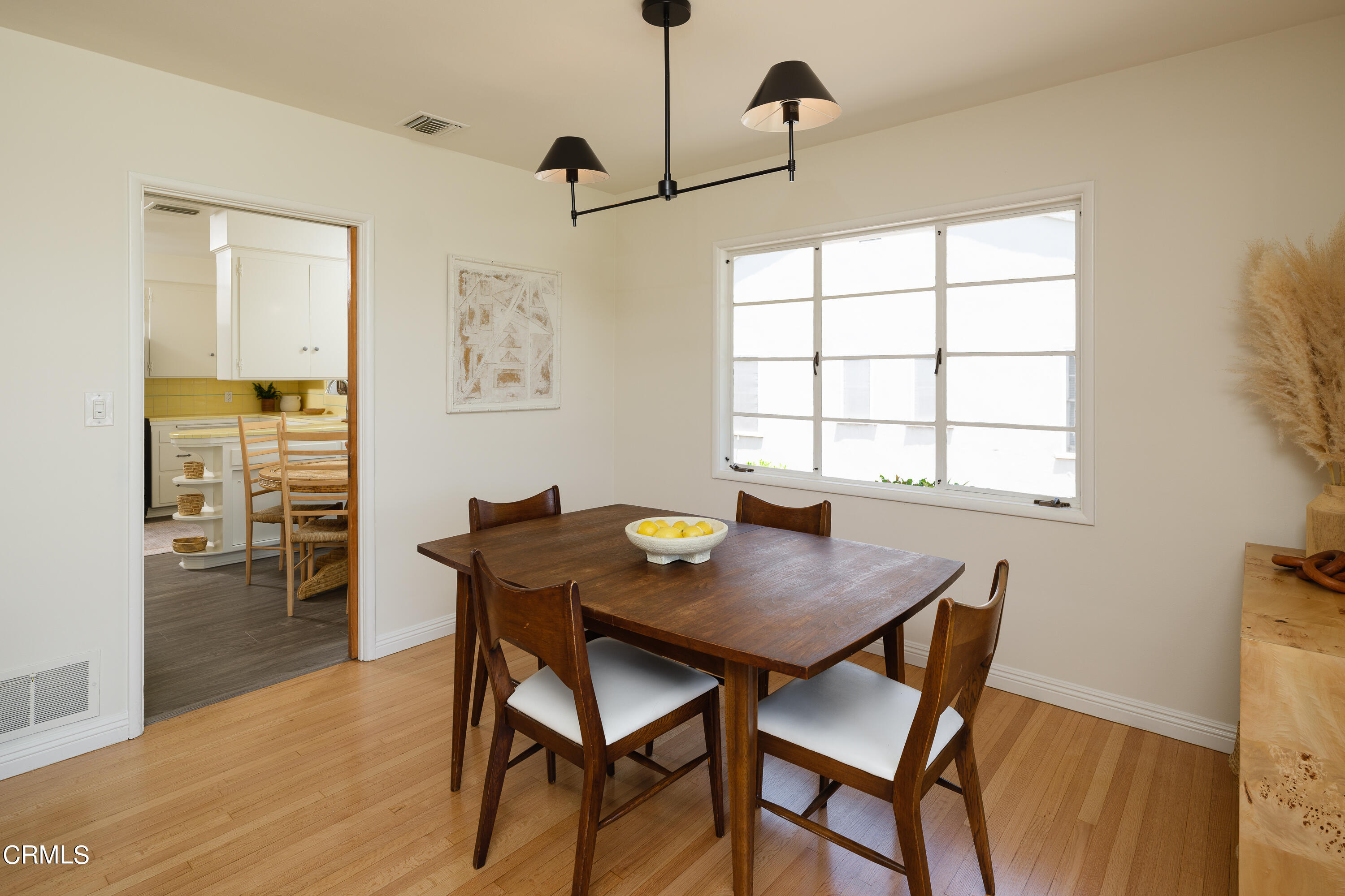 2401 Queensberry Road Pasadena, CA 91104 - Photo 12 of 41 NPW_2401Queensberry_012_FLEXMLS