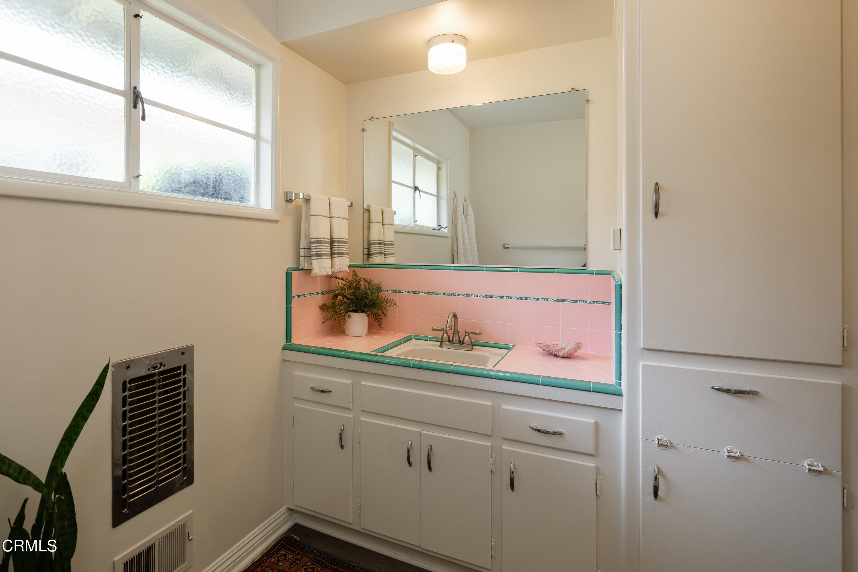 2401 Queensberry Road Pasadena, CA 91104 - Photo 29 of 41 NPW_2401Queensberry_029_FLEXMLS