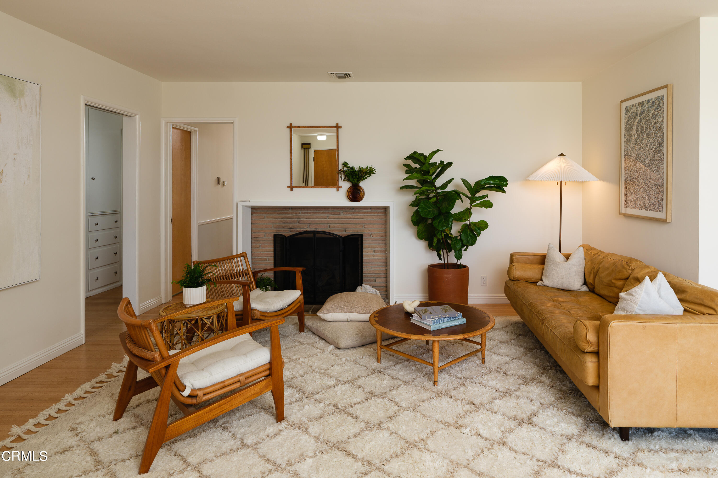 2401 Queensberry Road Pasadena, CA 91104 - Photo 9 of 41 NPW_2401Queensberry_009_FLEXMLS