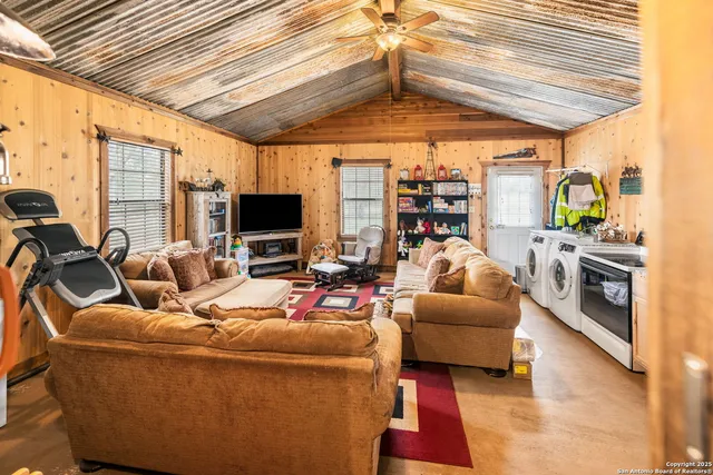 $360,000 | 176 Deep Woods Drive, Seguin, TX 78155