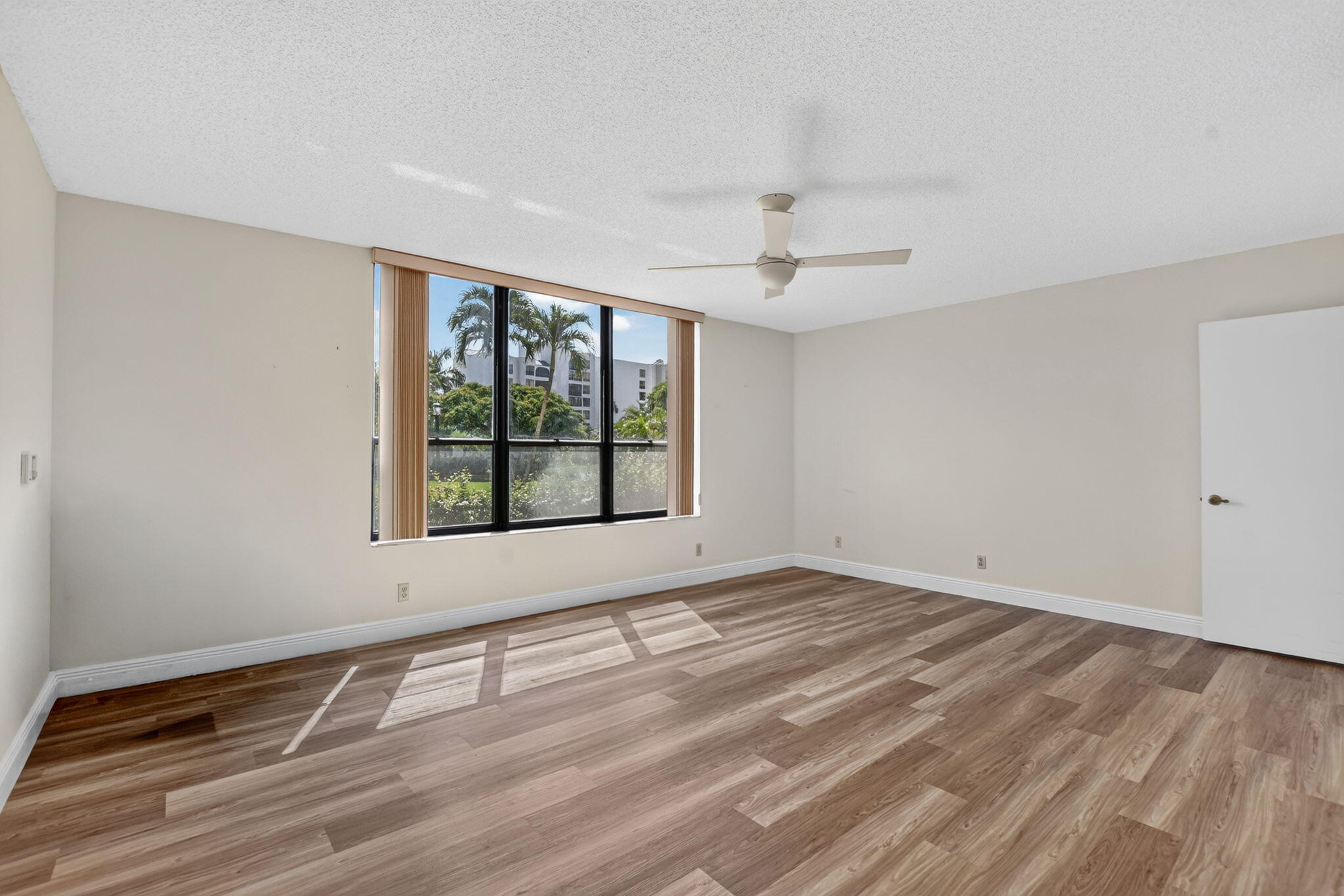7201 Promenade Drive, Unit 101 Boca Raton, FL 33433 - Photo 19 of 39 2nd Bed (Primary)