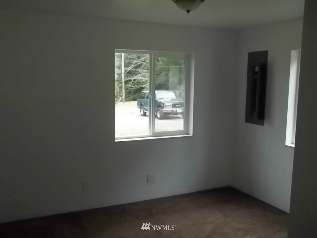 143 Remmen Road Elma, WA 98541 - Photo 9 of 11 Gallery Image 9