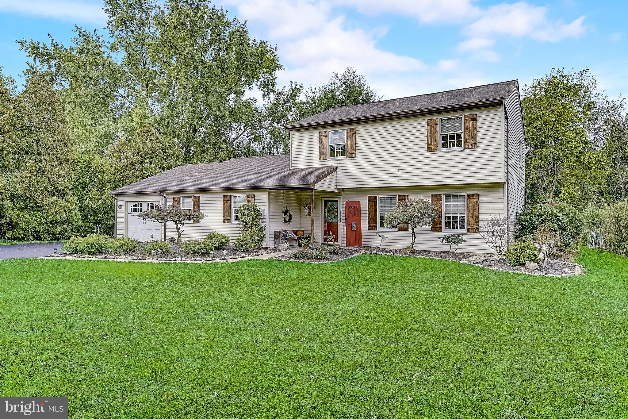 236 Spring Lane Perkasie, PA 18944 - Photo 3 of 59 Gallery Image 3
