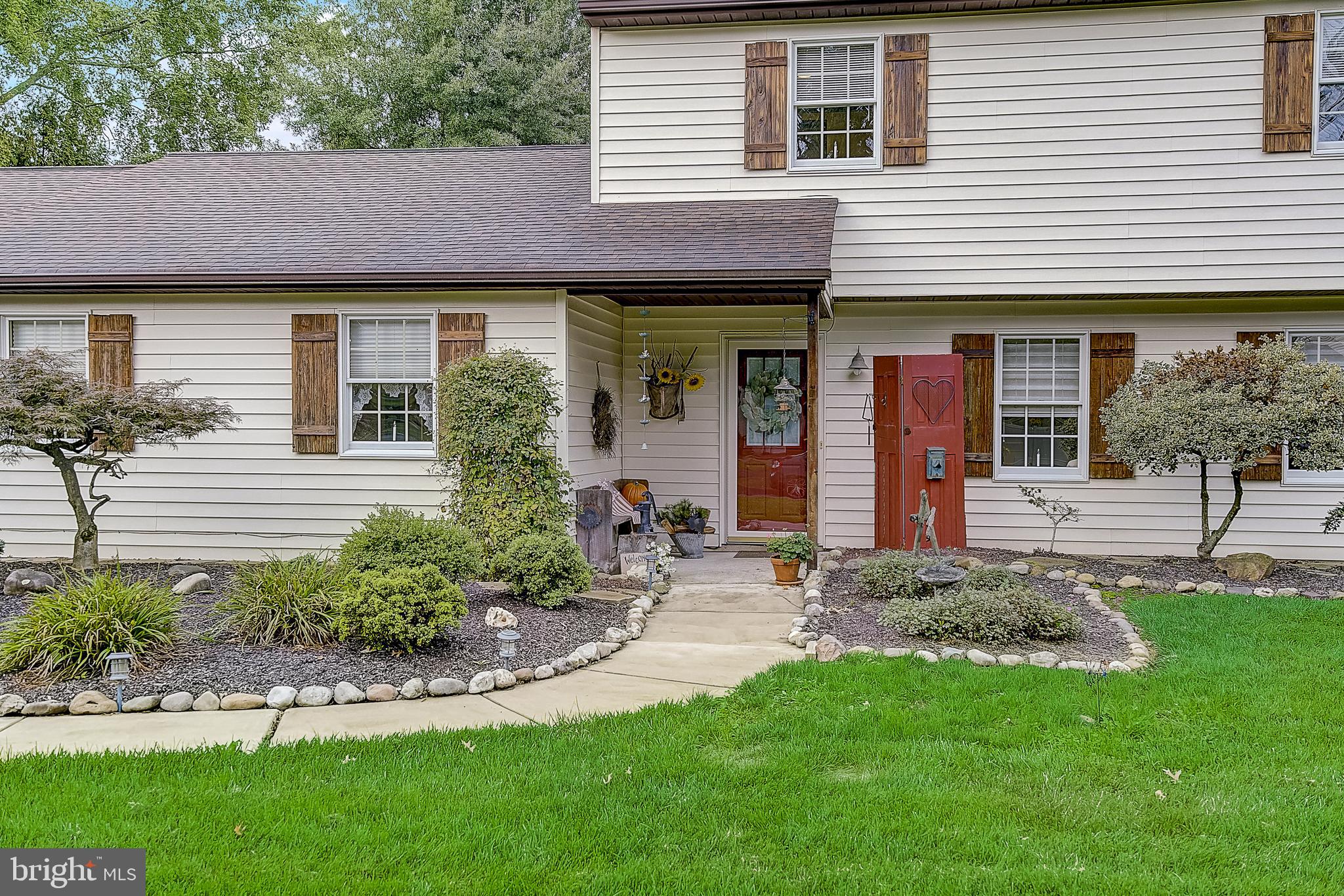 236 Spring Lane Perkasie, PA 18944 - Photo 5 of 59 Gallery Image 5