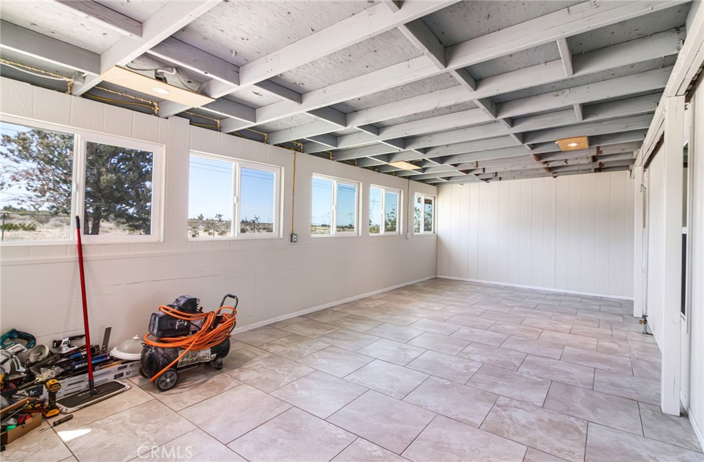 11781 Riggins Road Phelan, CA 92371 - Photo 2 of 16