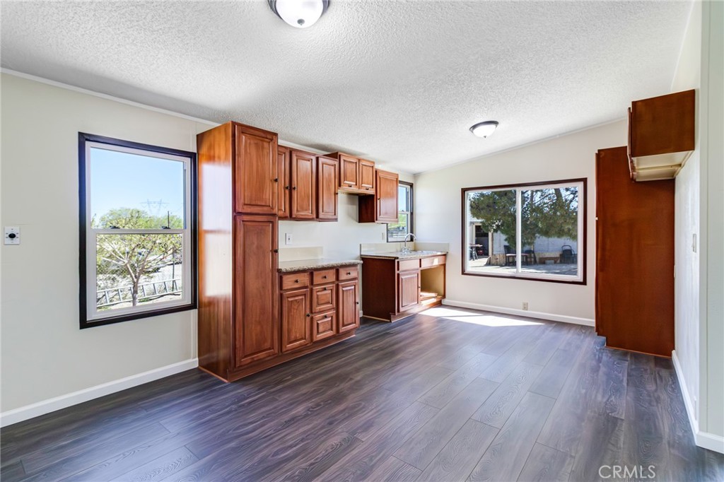 11781 Riggins Road Phelan, CA 92371 - Photo 3 of 16