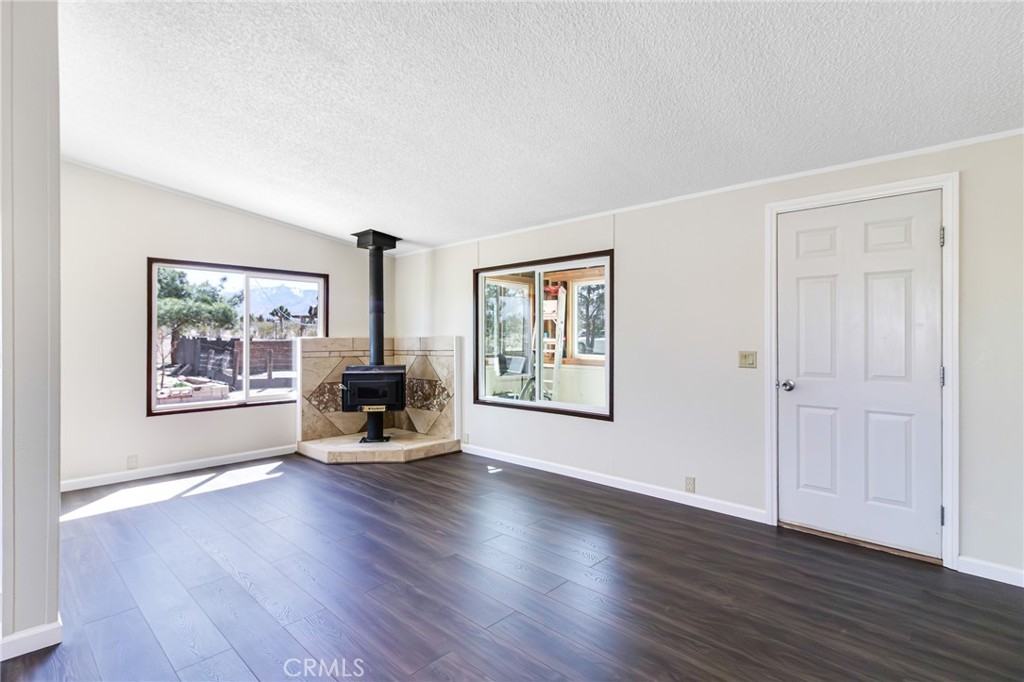 11781 Riggins Road Phelan, CA 92371 - Photo 5 of 16