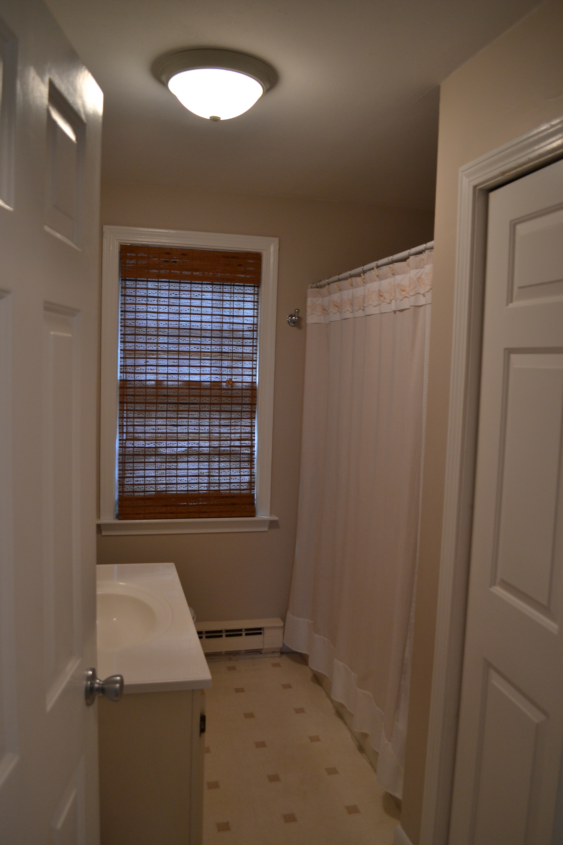 33 Surfside Road Nantucket, MA 02554 - Photo 14 of 16 First floor bathroom