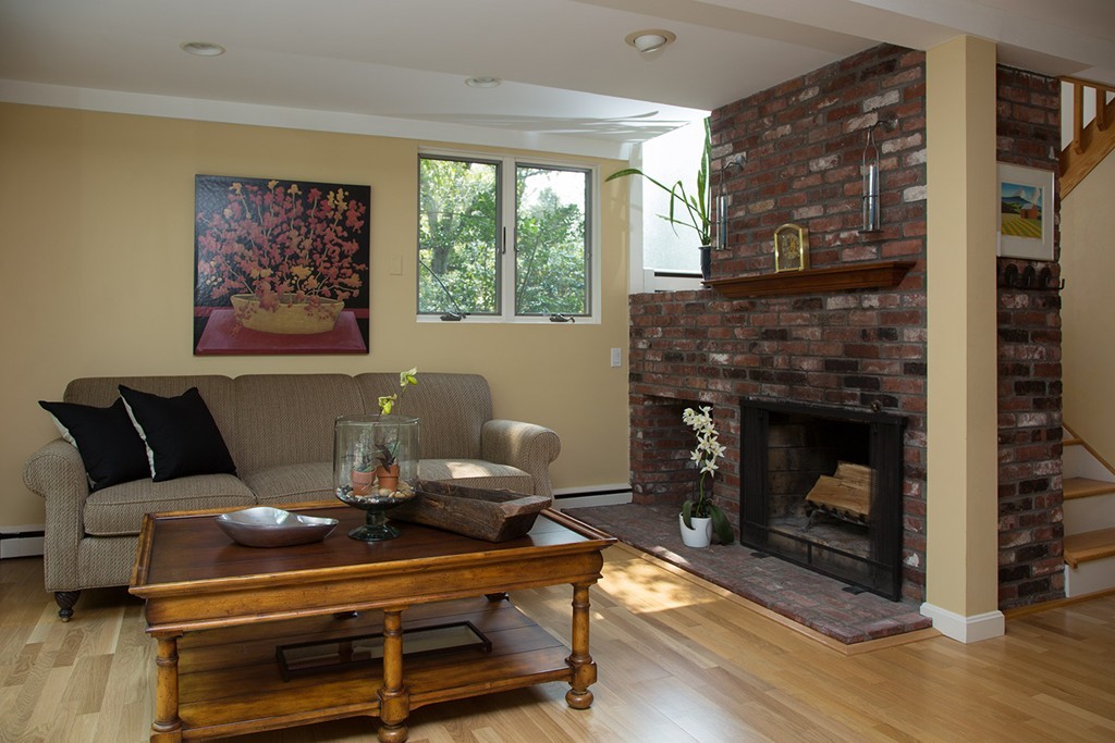 17 Demar Road Lexington, MA 02420 - Photo 6 of 10