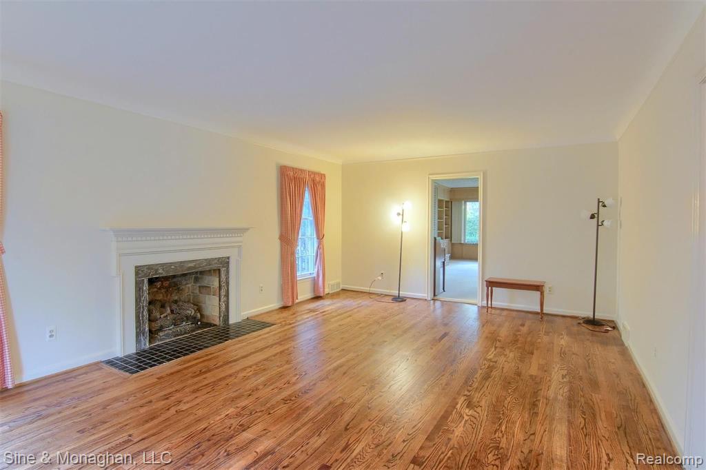 1020 Devonshire Road Grosse Pointe Park, MI 48230 - Photo 4 of 41