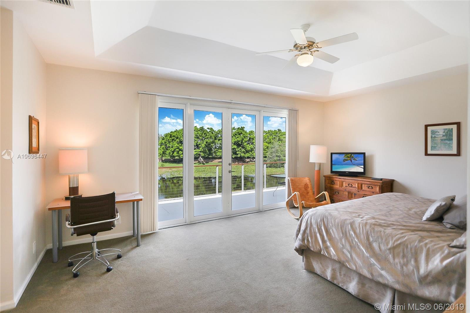 399 Mallard Road Weston, FL 33327 - Photo 14 of 42 Gallery Image 14