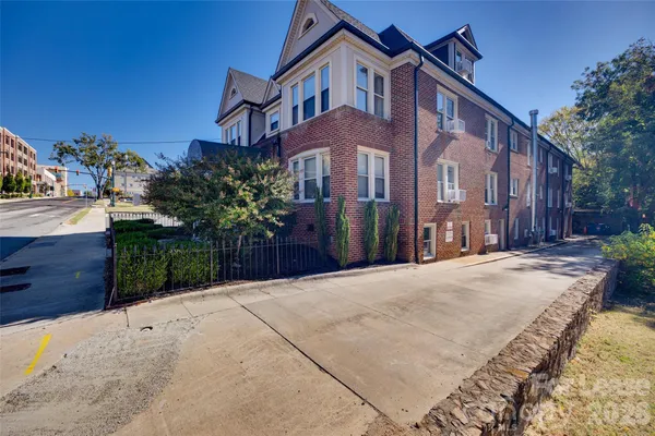 $1,050 | 49 Corban Avenue Southwest, Unit 12, Concord, NC 28025