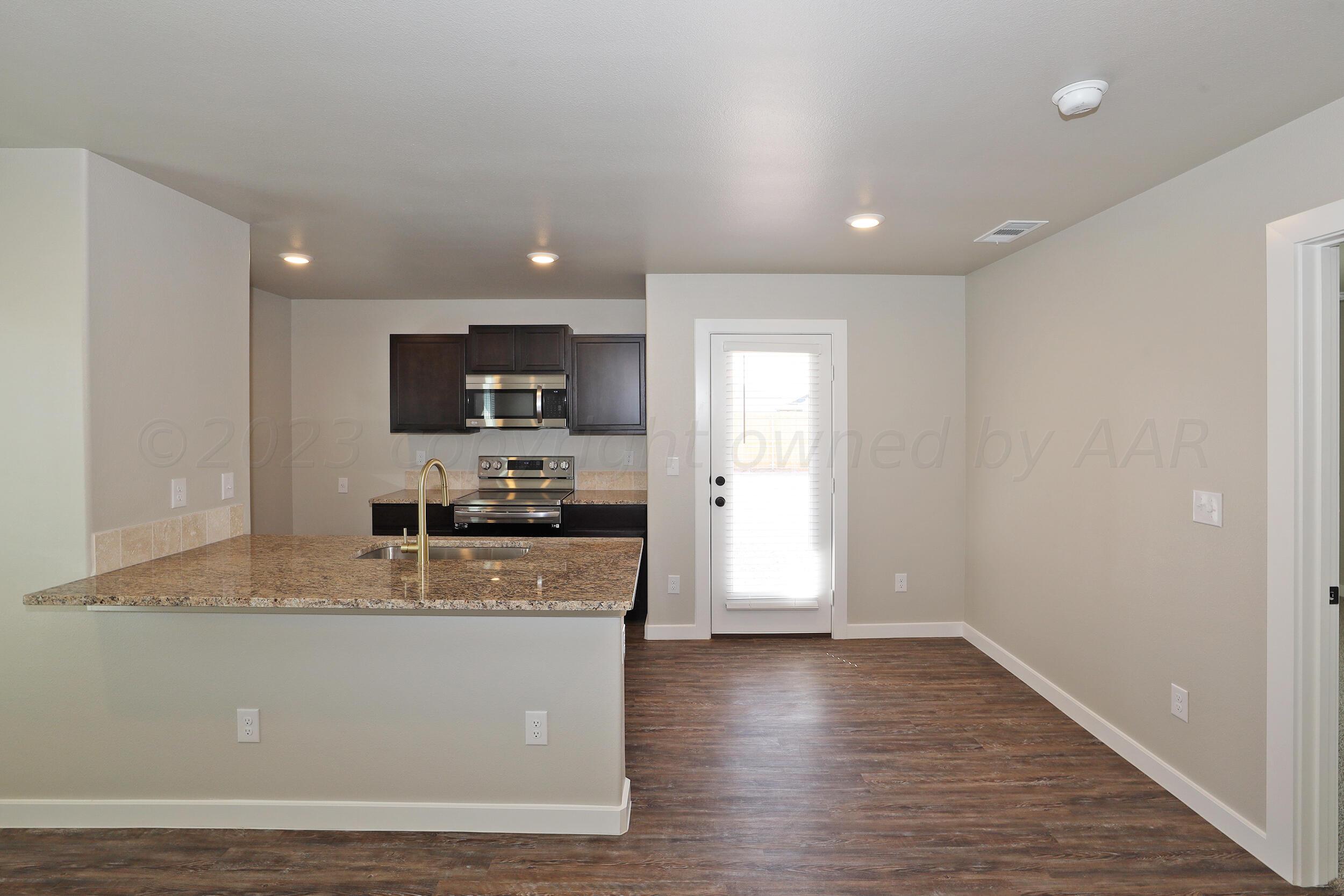 4902 Locker Street Amarillo, TX 79118 - Photo 6 of 23 Kitchen & Dining
