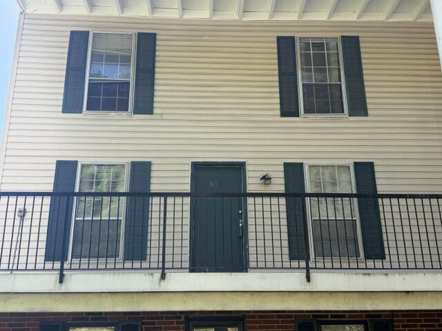900 Mountain Creek Road, Unit 67 Chattanooga, TN 37405 - Photo 3 of 16 Upper Unit (2 Story)