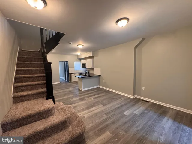 a view of entryway and hall