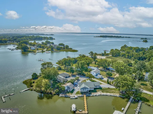 a view of a lake with houses