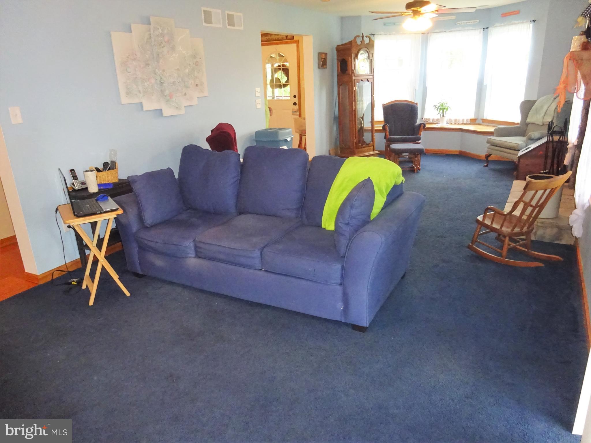 1172 Long Run Road Schuylkill Haven, PA 17972 - Photo 4 of 57 GREAT ROOM