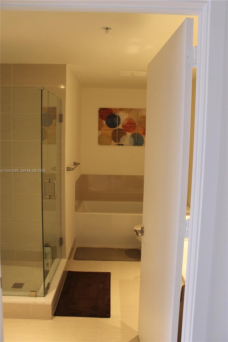 201 Southwest 17th Road, Unit 802 Miami, FL 33129 - Photo 7 of 8