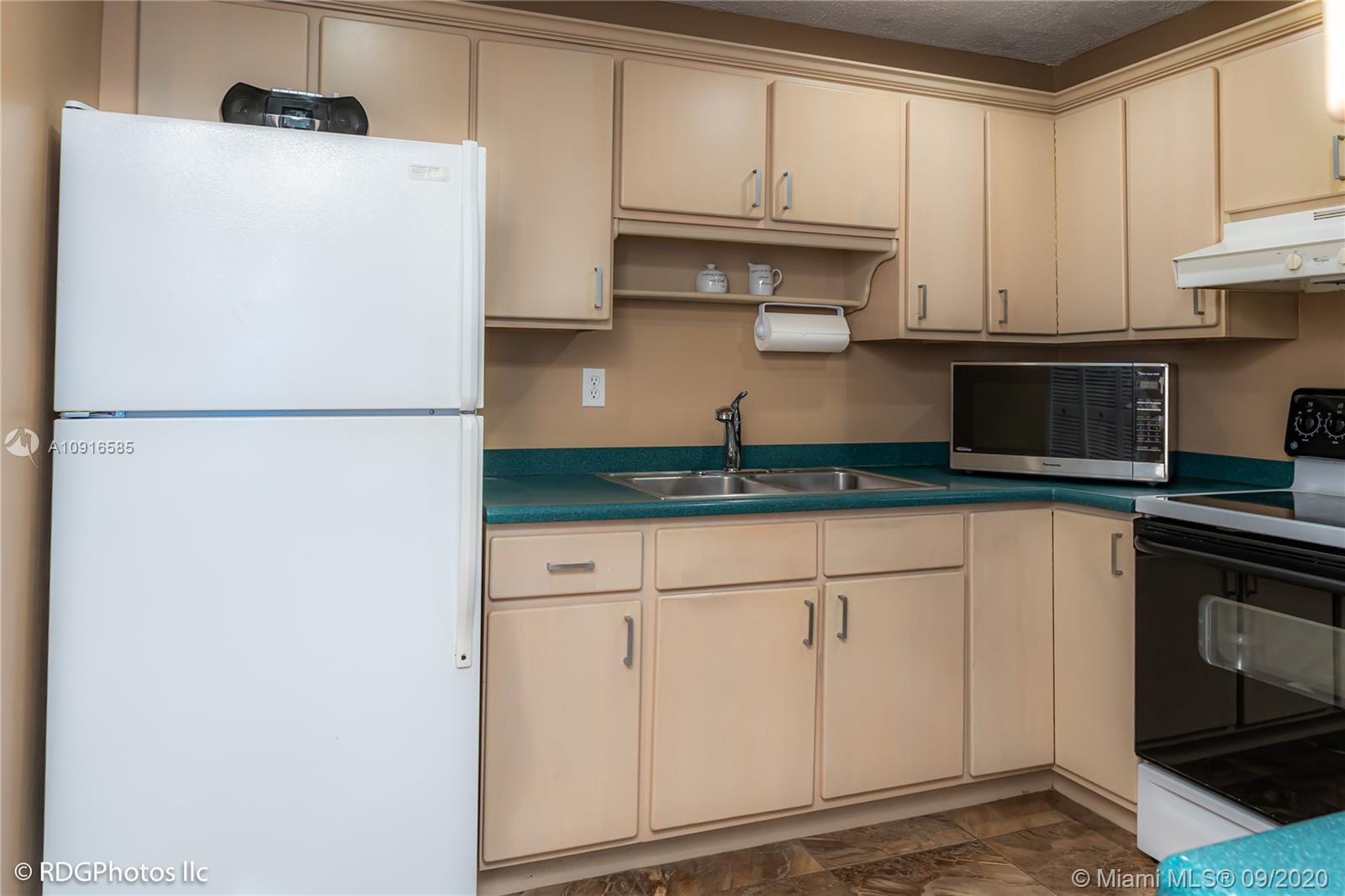 1189 Northwest 13th Street, Unit 6 Boca Raton, FL 33486 - Photo 7 of 21