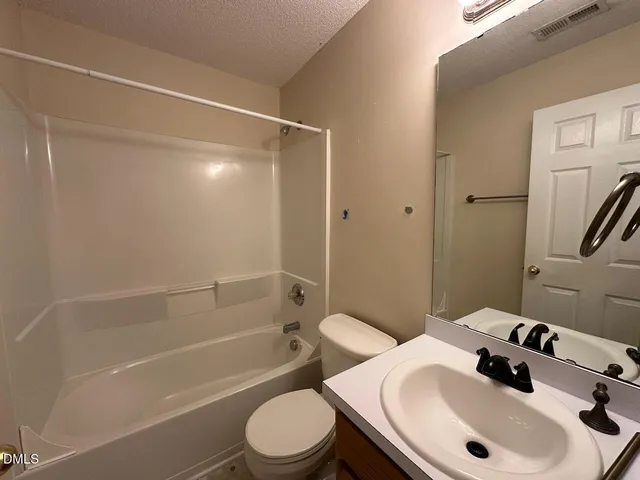 $1,750 | 306 Black Bird Court, Cary, NC 27511