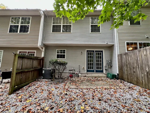 $1,750 | 306 Black Bird Court, Cary, NC 27511