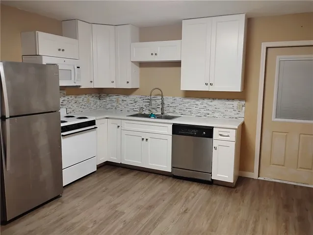 $1,075 | 4841 Highway 35 North, Unit 101, Rockport, TX 78382