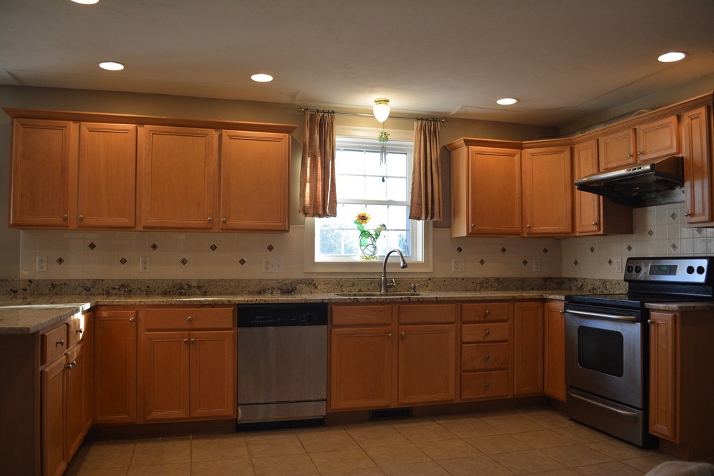 8 Upton Road Westborough, MA 01581 - Photo 14 of 19 Gallery Image 14