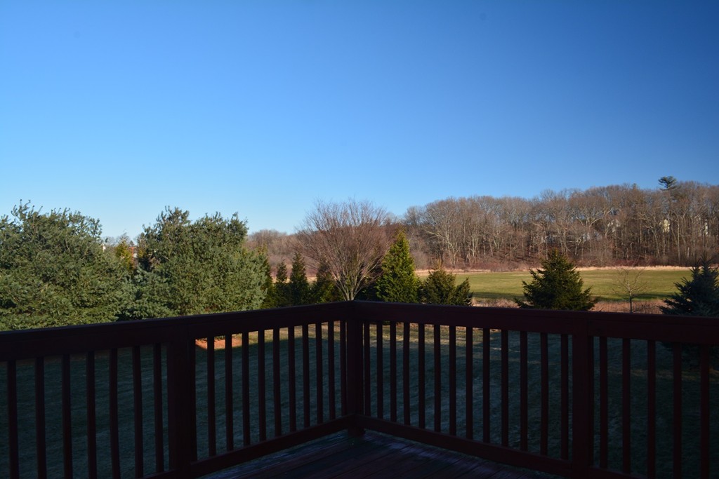 8 Upton Road Westborough, MA 01581 - Photo 5 of 19 Gallery Image 5