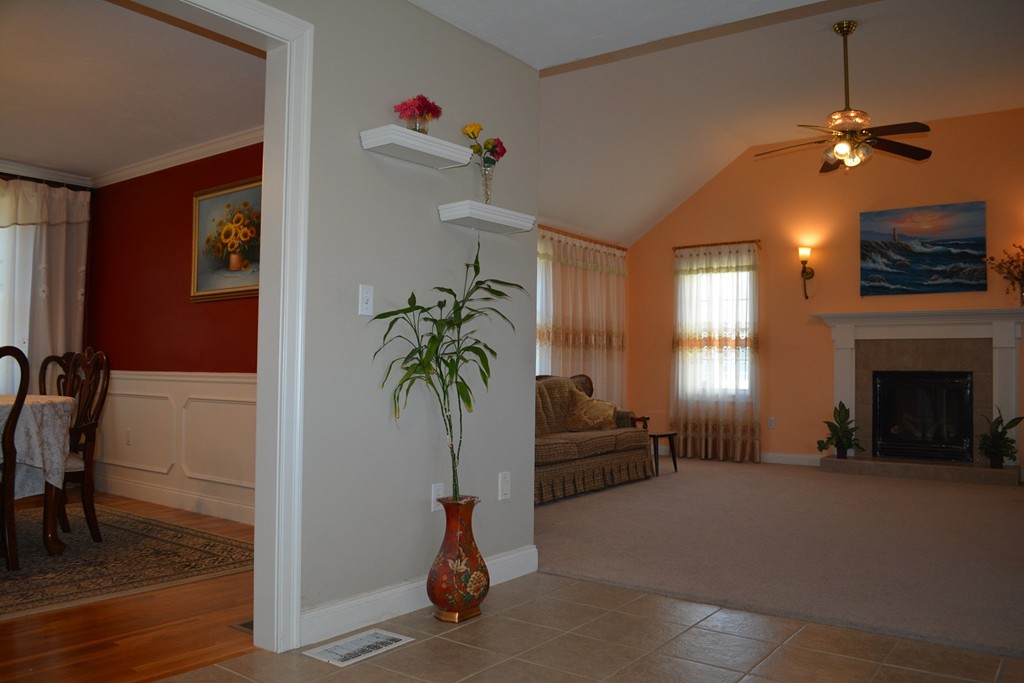 8 Upton Road Westborough, MA 01581 - Photo 6 of 19 Gallery Image 6