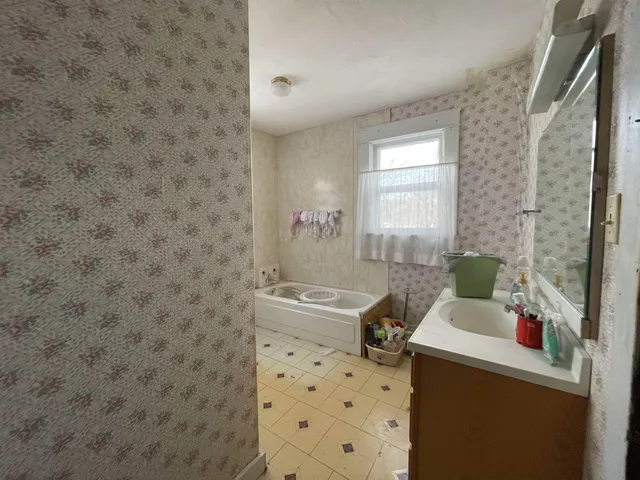 $125,000 | 421 College Street, Winfield, KS 67156