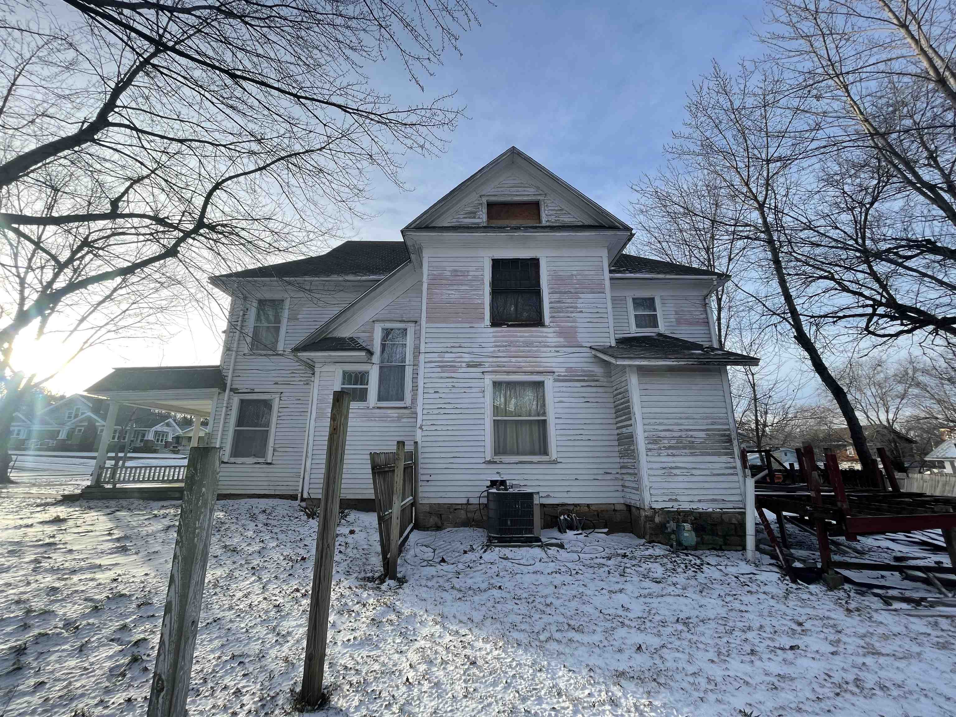 421 College Street Winfield, KS 67156 - Photo 4 of 22