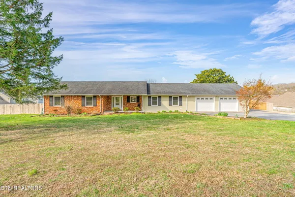 $575,000 | 7905 Brickyard Road, Powell, TN 37849