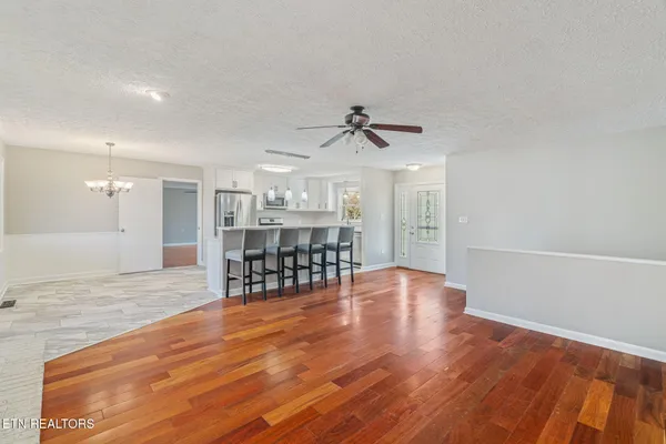 $575,000 | 7905 Brickyard Road, Powell, TN 37849