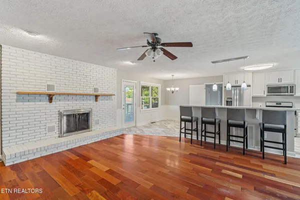 $575,000 | 7905 Brickyard Road, Powell, TN 37849