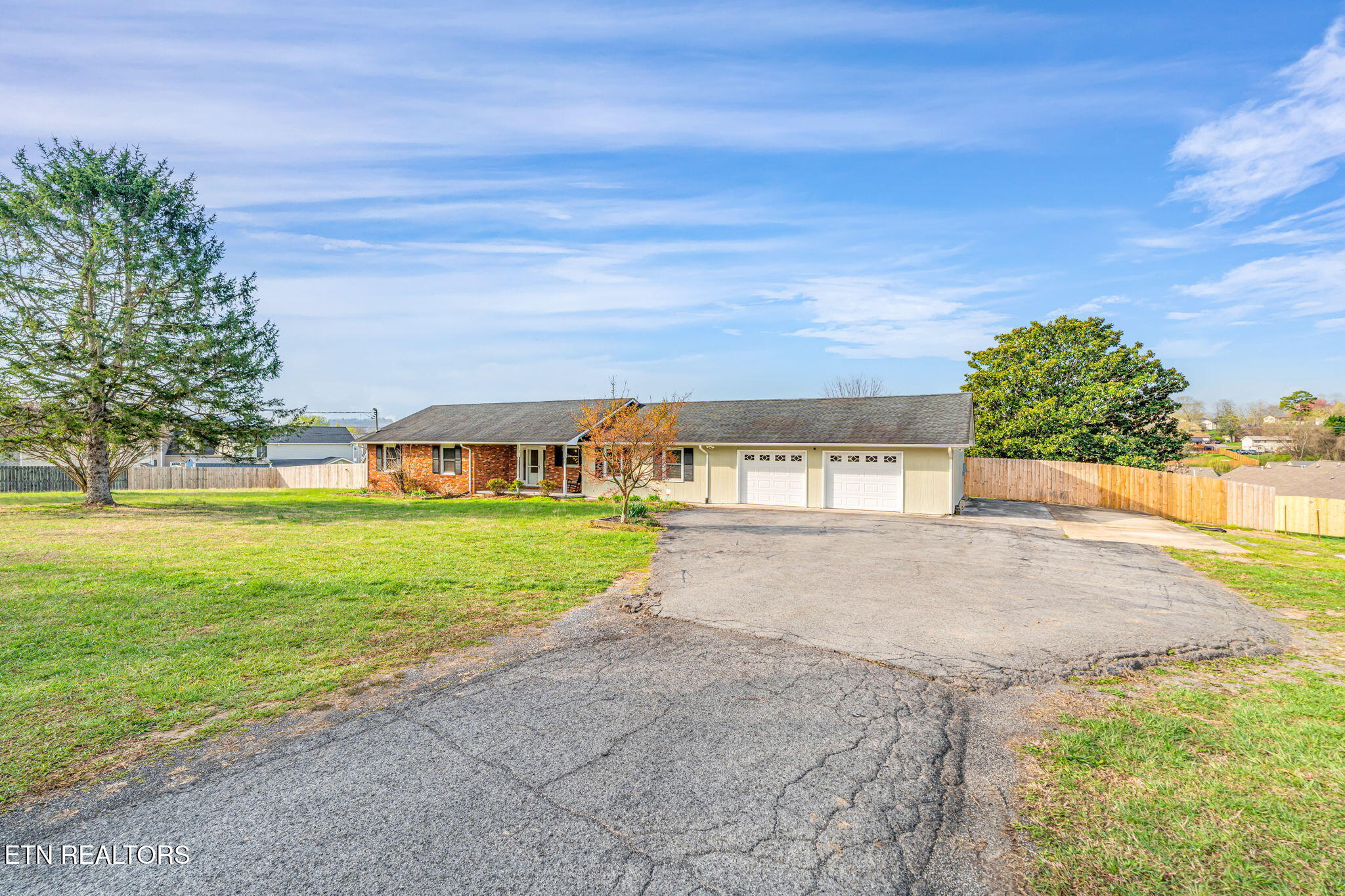 7905 Brickyard Road Powell, TN 37849 - Photo 3 of 55 1-web-or-mls-7905 Brickyard Road-26